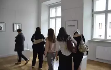 Szklane rzeźby Beaty Mak-Soboty - wernisaż wystawy